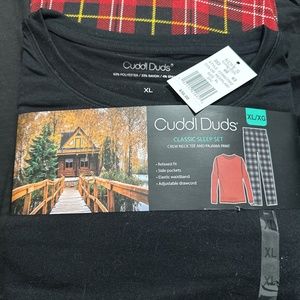 Cuddl duds classic sleep set